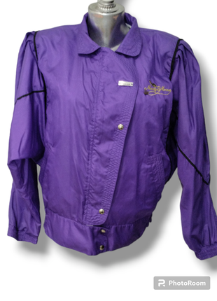 Куртка вітровка жіноча.  вінтажна куртка.