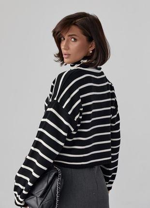 Укороченный свитер в полоску oversize - черный цвет, l2 фото