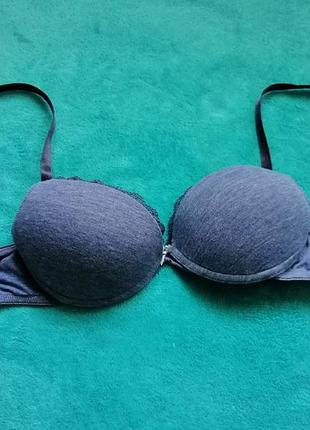 Бюстгальтер