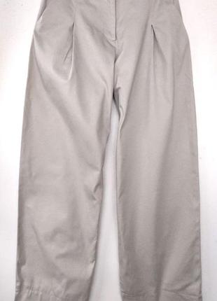 Anthropologie стильні брюки з защипами mango cos marc cain zara massimo dutti стиль