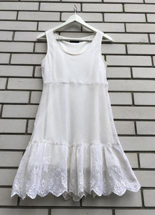 Легке мереживне плаття в білизняному стилі laura scott