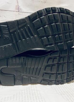 Оригінальні кросівки nike air max tavas 814443 005 black чорні р38.52 фото