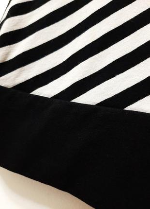 Красива чорна кофточка в смужку білу з коміром, короткі рукави стрейч трикотин жіноча блуза7 фото