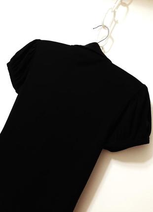 Красива чорна кофточка в смужку білу з коміром, короткі рукави стрейч трикотин жіноча блуза10 фото