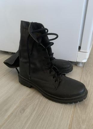 Жіночі берци10 фото