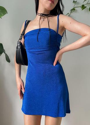 Платье нарядное вечернее  в бельевом стиле синее электрик на бретелях облегающее трендовое блестящее7 фото