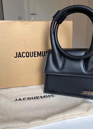 Сумка кожаная черная jacquemus le chiquito moyen