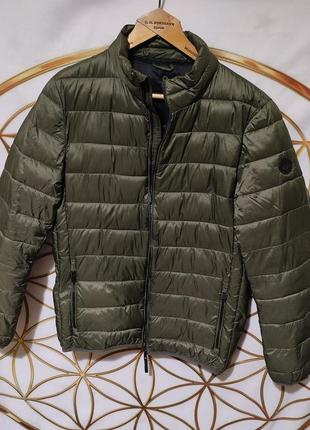 Курточка демисезонная размер м