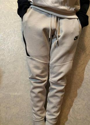 Спортивні штани nike tech fleece jogger1 фото