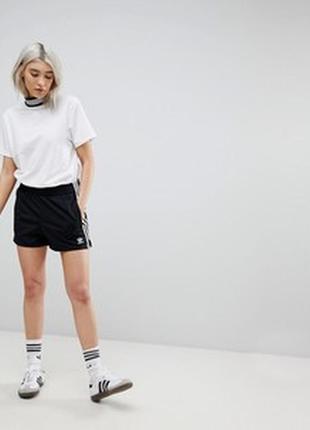 Універсальні шорти adidas, оригінал