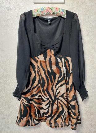 Шифоновое мини-платье с принтом stone tiger с комбинорованным игровым принтом  new look(размер 10-12)2 фото
