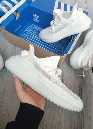 Кросівки adidas yeezy 350 v2 triple white кроссовки