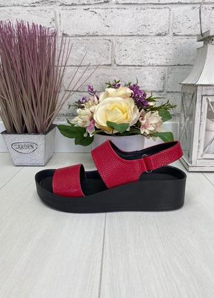 Босоножки женские