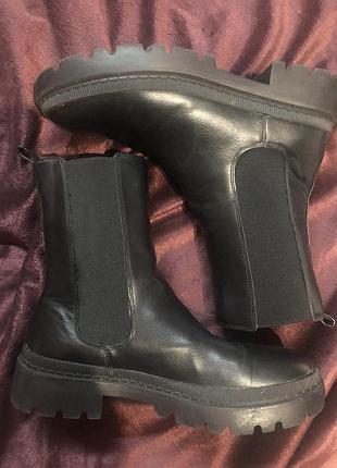 Дуже зручні черевики  челсі голландського бренду