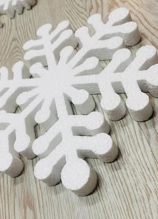 Набір новорічний (27 сніжинок з пінопласту)4 фото