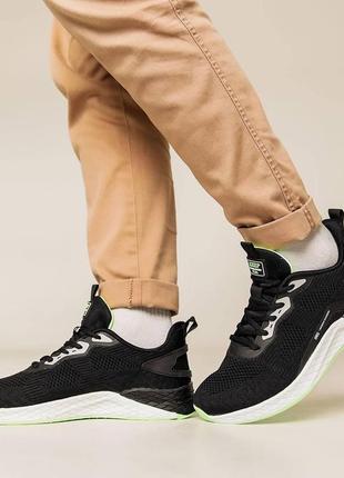 Кросівки чоловічі з текстилю демісезон чорні зелені 44