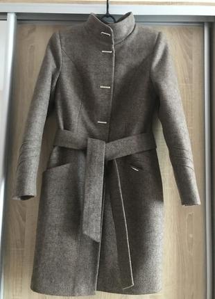 Шерстяное пальто утеплённое