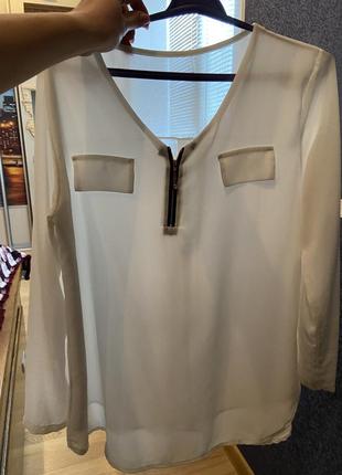 Блузка белая