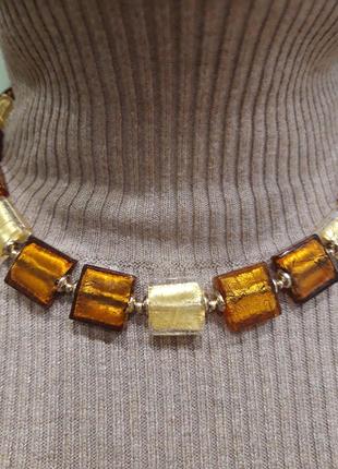 Короткi буси(чокер) з муранських намистин