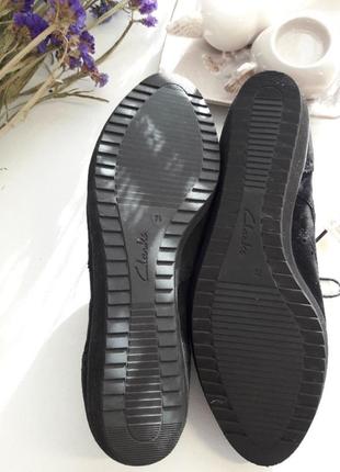 Туфлі замшеві чорні clarks6 фото