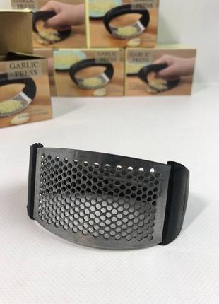 Прес для часнику, подрібнювач garlic press з неіржавкої сталі з пластиковою ручкою3 фото