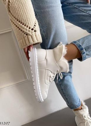 Белые зимние ботинки с мехом❄️3 фото