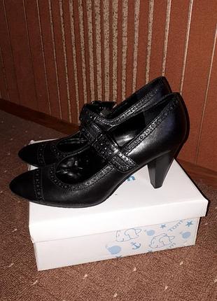 Шкіряні туфлі 5th avenue