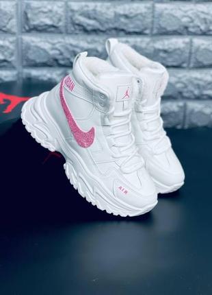 Зимові кросівки джордан jordan білі на хутрі white/pink, хіт продаж!