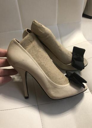 Туфли zara на каблучке р 37