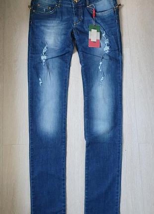 Стильные джинсы amn