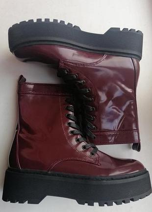 Демисезонные женские ботинки