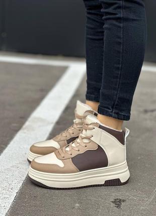 Кросівки жіночі зимові коричневі бежеві