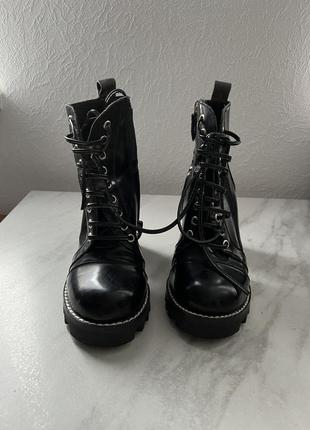 Ботинки женские