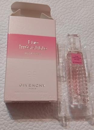 Live irrésistible rosy crush givenchy