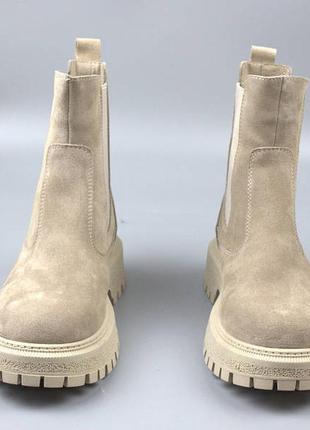 Бежевые челси замшевые зимняя женская обувь на меху cosmo shoes new chelsea latte4 фото