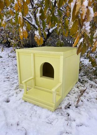 Зимняя будка для животных. тёплый уличный домик для кота. утеплённая будка.