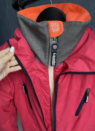 Лыжная горнолыжная куртка зимняя superdry сноубордическая6 фото