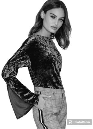Нарядна женская велюровая блуза размер 50-541 фото