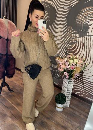 Костюм теплый прогулочный вязаный свитер брюки брючный