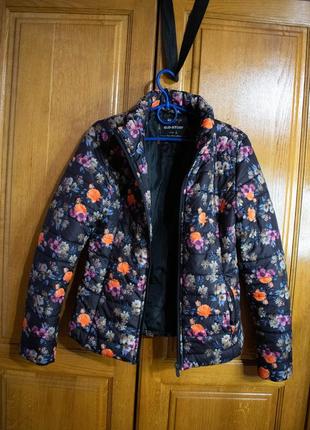 Куртка с цветочным принтом темная2 фото