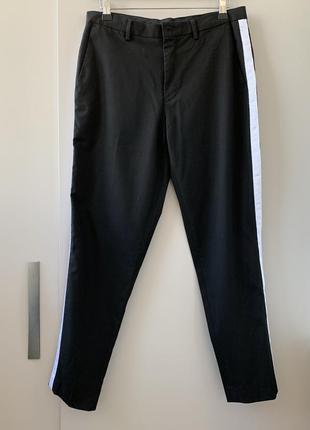 Чорні прямі брюки з лапмасами