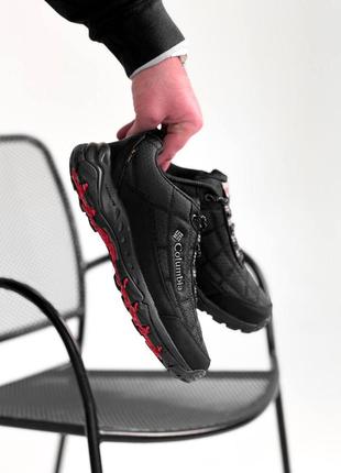 Columbia waterproof low black red