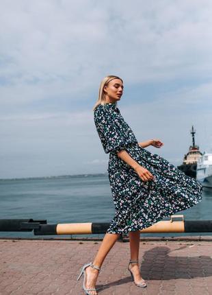 Платье с цветочным принтом