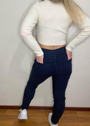 Утеплені джинси жіночі сині на флісі3 фото