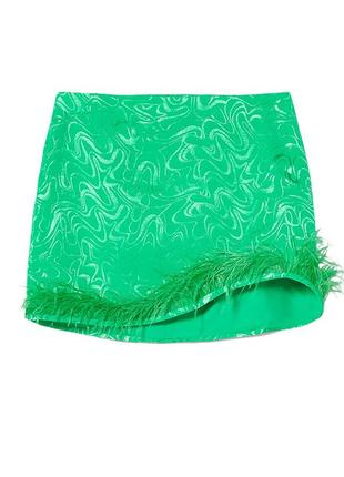 Зеленая жаккардовая мини юбка с перьями bershka1 фото