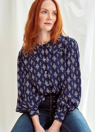 East мега стильная и актуальная блуза с большим воротом красивенными обьемными рукавами, сделано в и1 фото