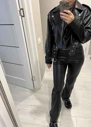 Штани брюки zara straight зі штучної шкіри 34 xs 36 s 38 m