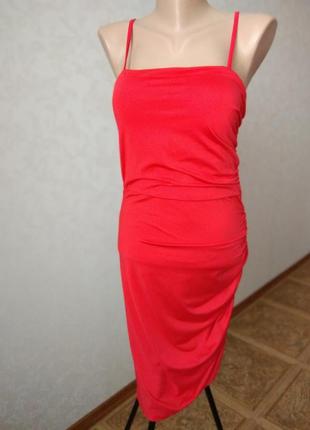 Сукня жіноча червого кольру стильна8 фото