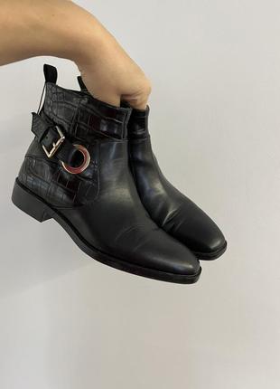 Ботильйони черевики чорні шкіряні від zara, розмір 36