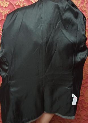 Серое пальто серый шерстяной бушлат в стиле милитари new look

мужское серое пальто 62% шерсть шерсть шерсть5 фото